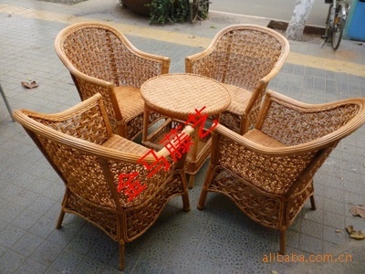 云南昆明金馬藤藝廠 專業批發各種藤椅家具與藤藝花架